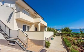 Apartments Star By The Sea
