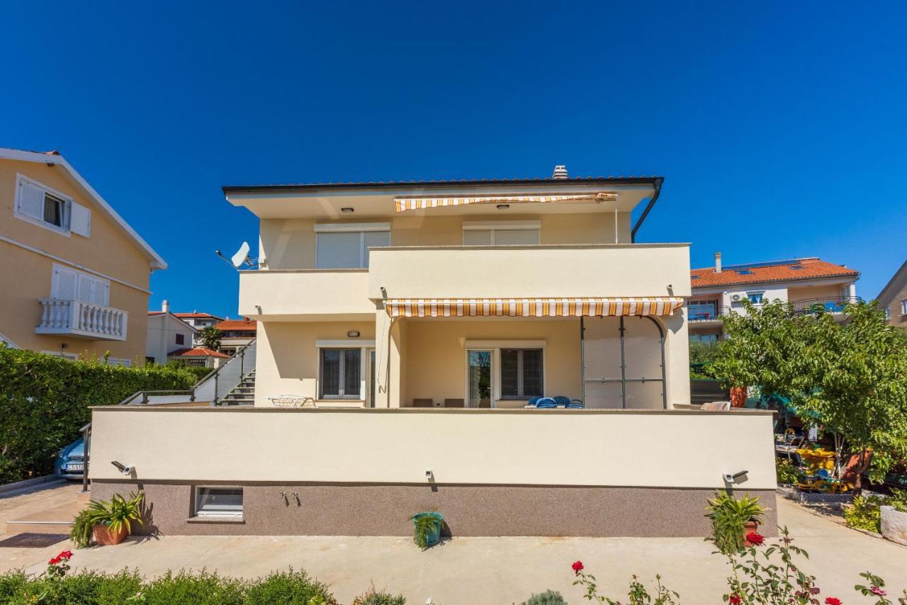 Apartments Star By The Sea Čižići Exterior foto