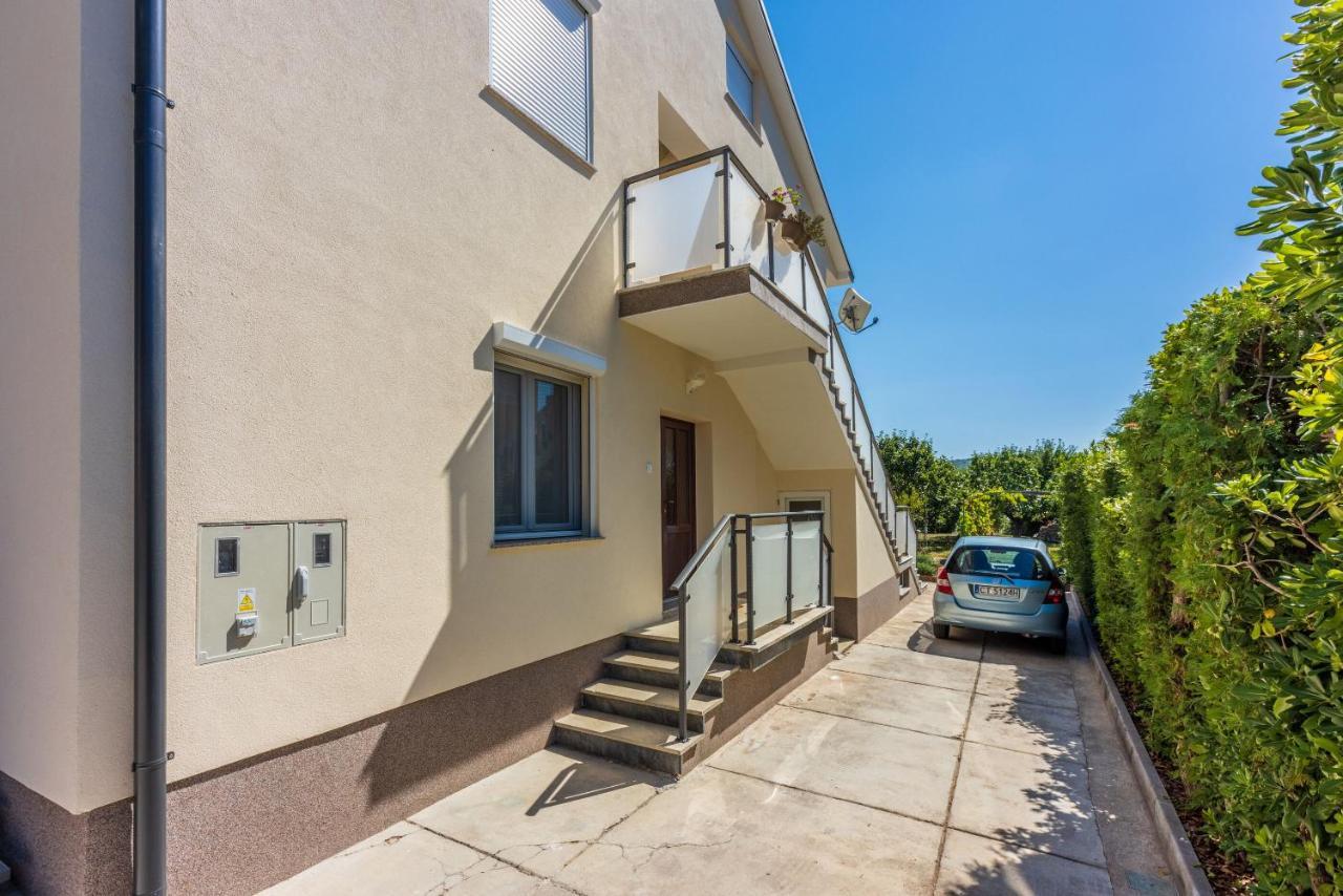 Apartments Star By The Sea Čižići Exterior foto