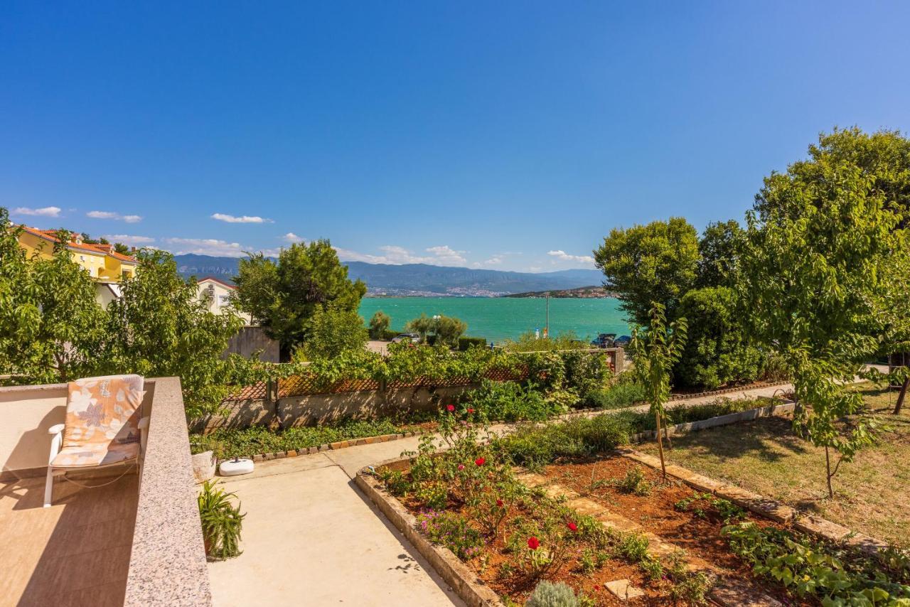 Apartments Star By The Sea Čižići Exterior foto