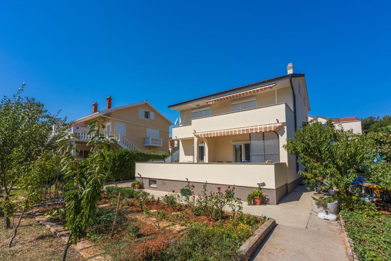 Apartments Star By The Sea Čižići Exterior foto