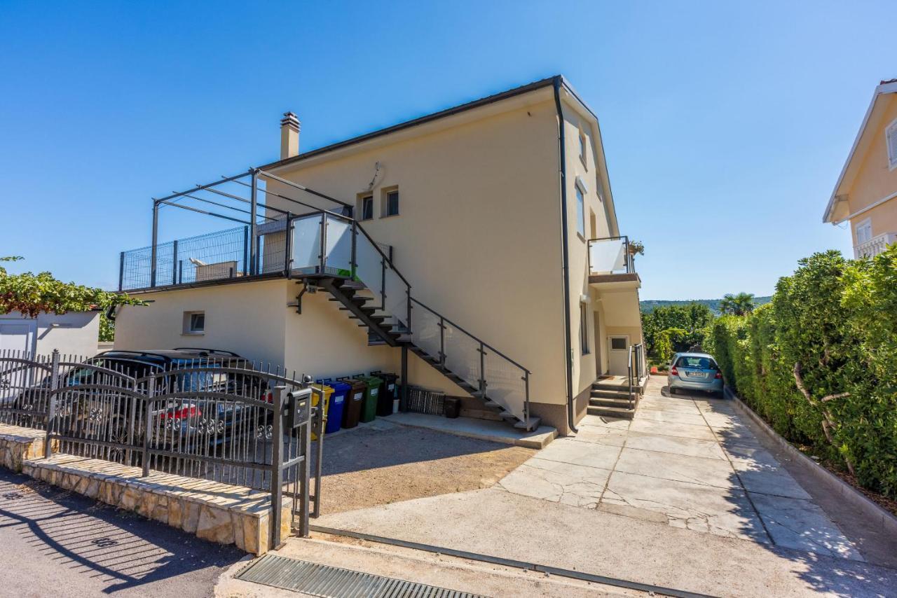 Apartments Star By The Sea Čižići Exterior foto